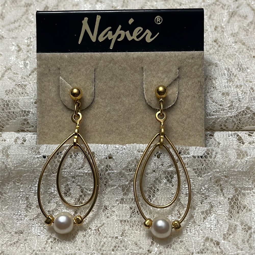 Napier/vintage gold and pearl drop earrings